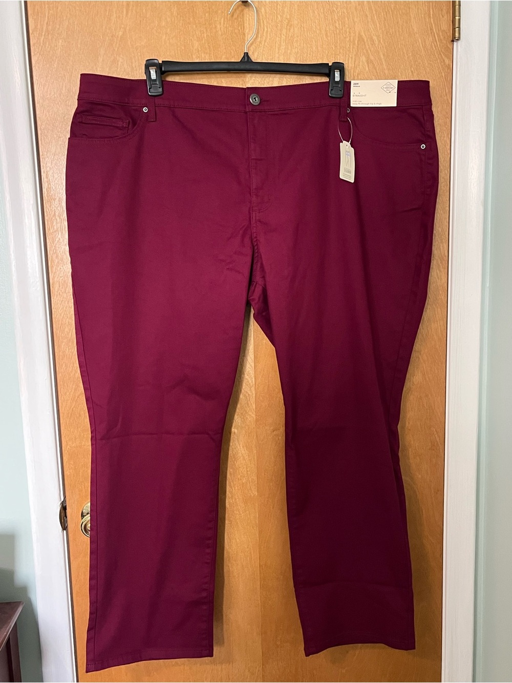 St. John's Bay Women’s Size 26W Straight-Leg Mid-Rise Maroon Denim Jeans